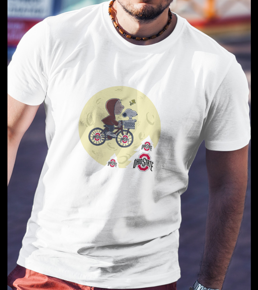 Ohio State Buckeyes Halloween Moon Ride With Beagle And Bicycle T-Shirt