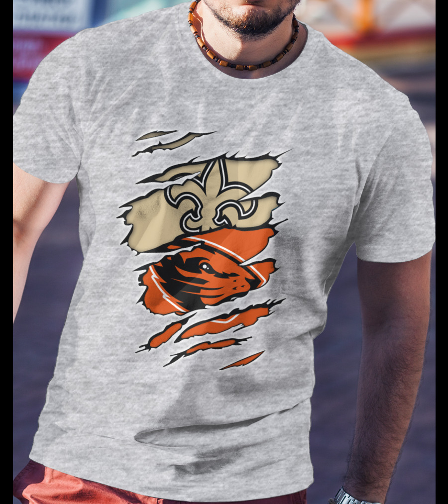 Saints Fleur-de-lis And Beavers Mascot Ripped T-Shirt