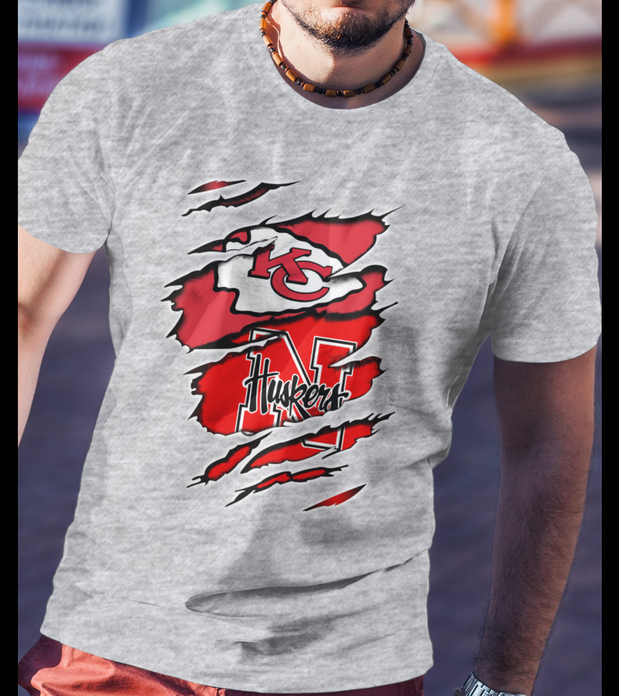 Kansas City Chiefs Nebraska Huskers Ripped T-Shirt