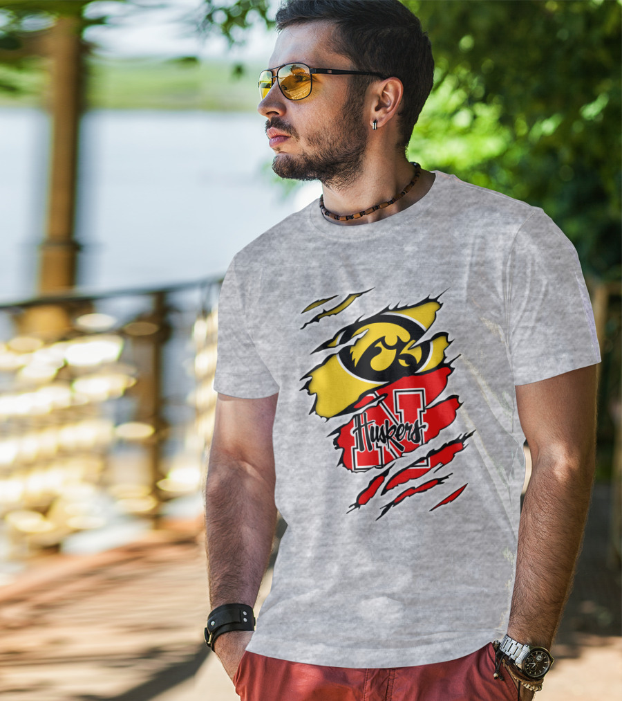 Hawkeyes Huskers Iowa Nebraska Clash T-Shirt