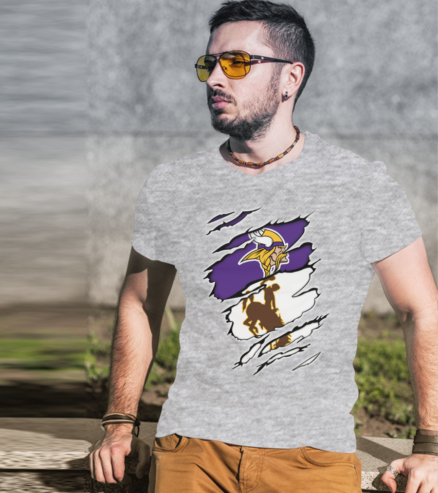 Vikings Wyoming Cowboy Ripped T-Shirt
