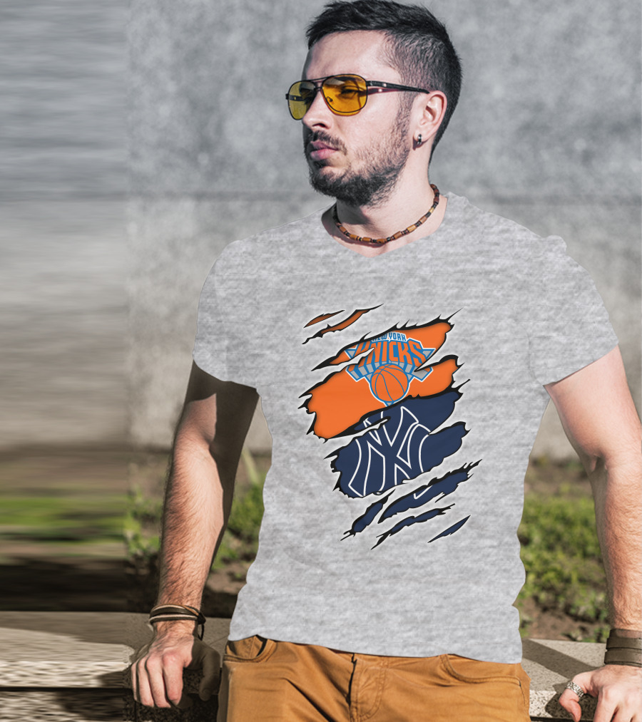 New York Knicks Yankees Split T-Shirt