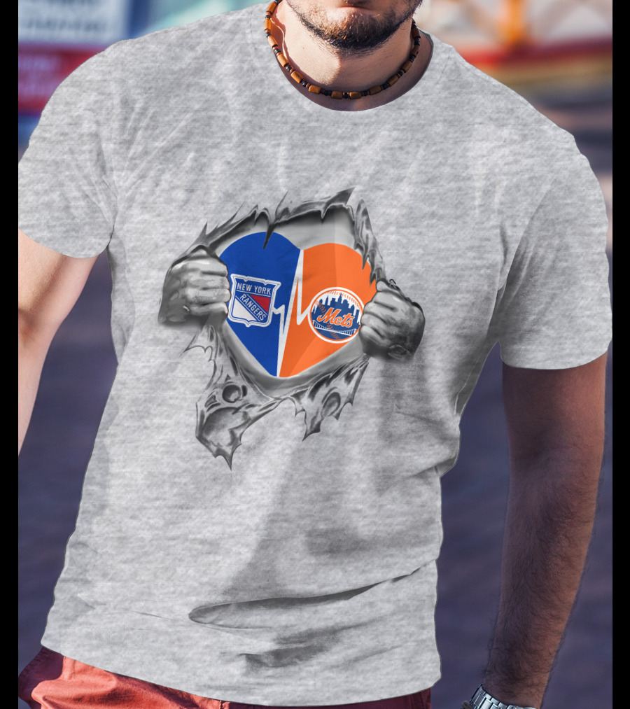 New York Rangers Mets Heart Ripped T-Shirt