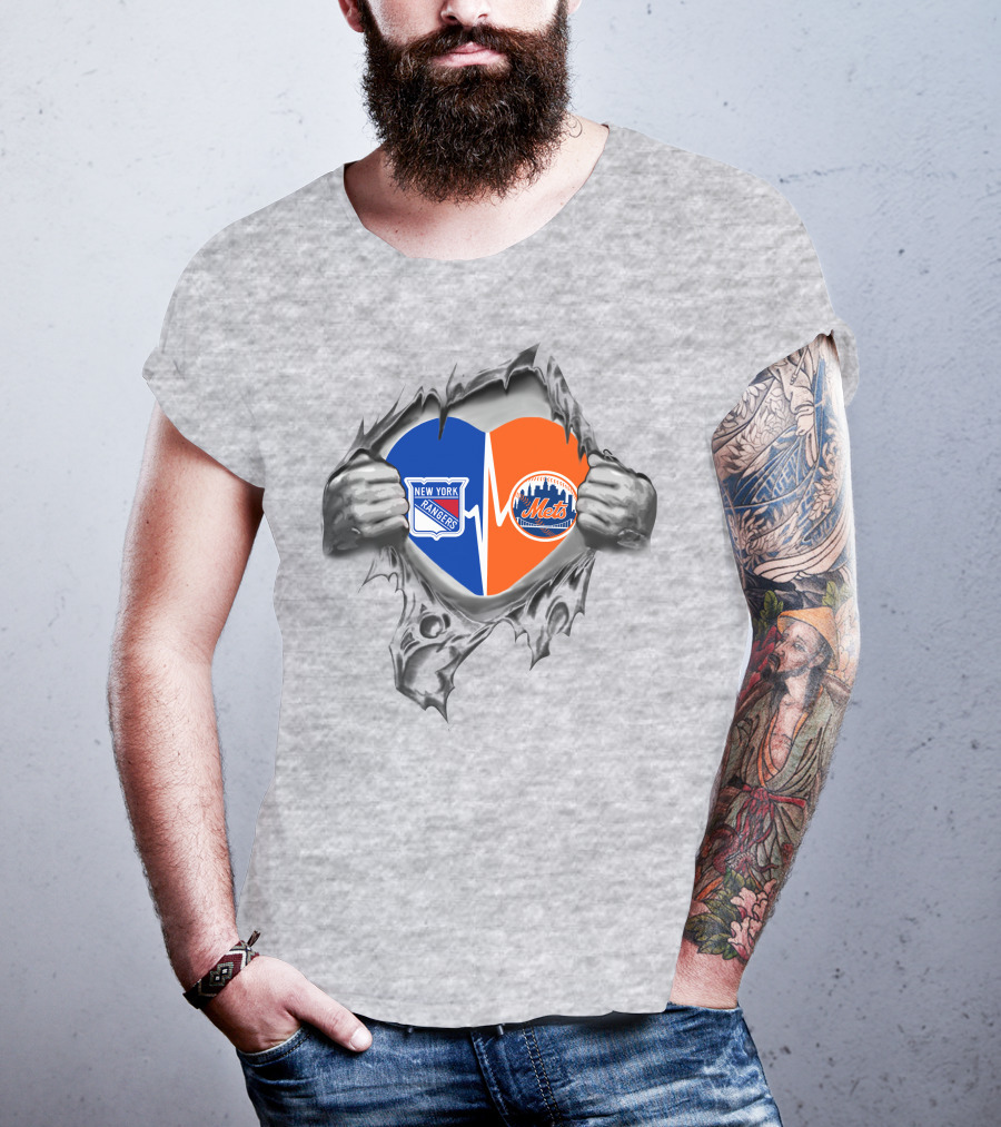 New York Rangers Mets Heart Ripped T-Shirt