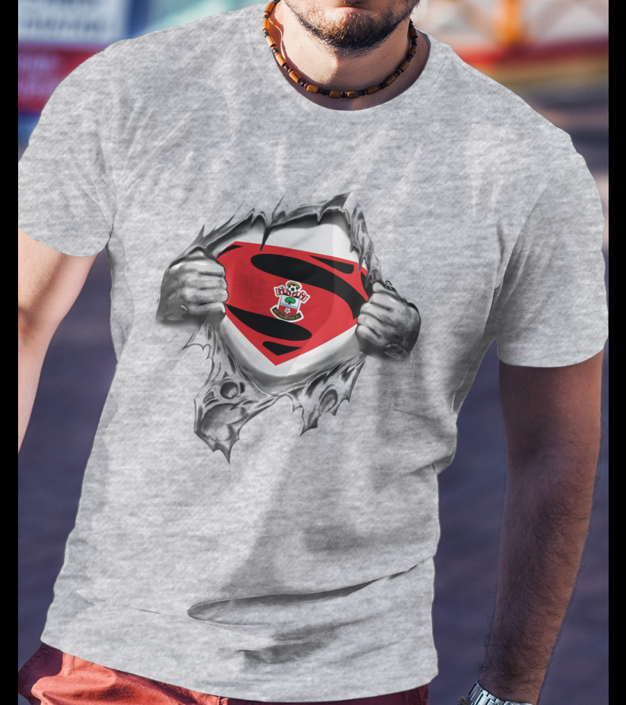 Superman Style Southampton Fc Crest T-Shirt