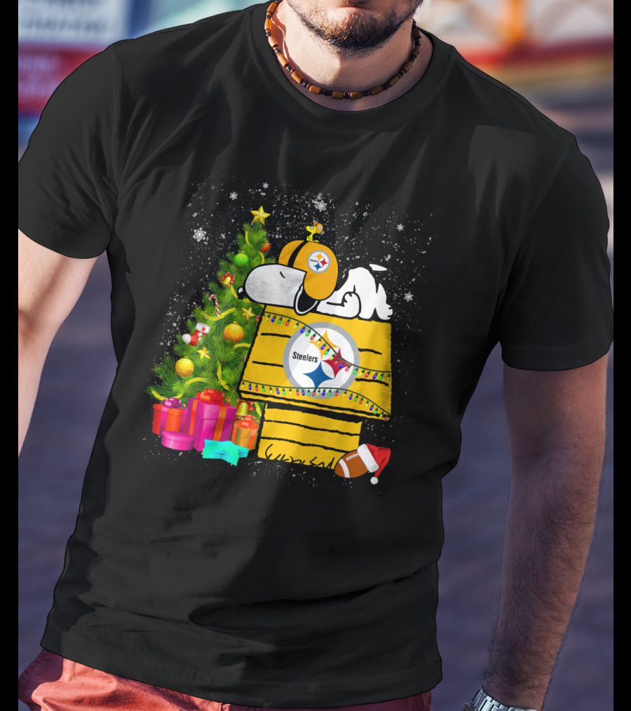 Pittsburgh Steelers Snoopy Christmas Peanuts Doghouse Football T-Shirt