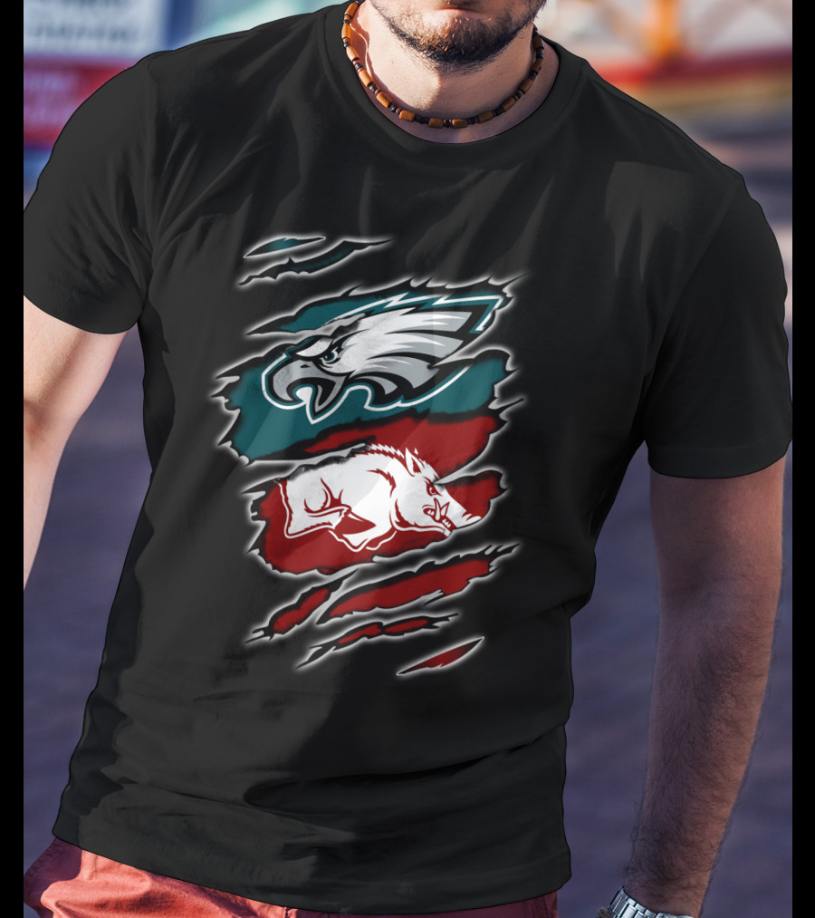 Philadelphia Eagles Arkansas Razorbacks Ripped T-Shirt