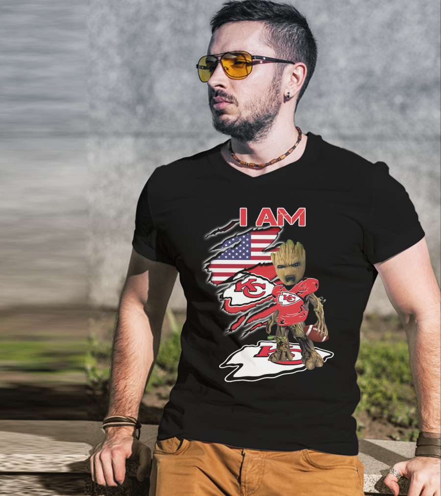 I Am Kc Chiefs Groot American Football Fan Usa Flag T-Shirt