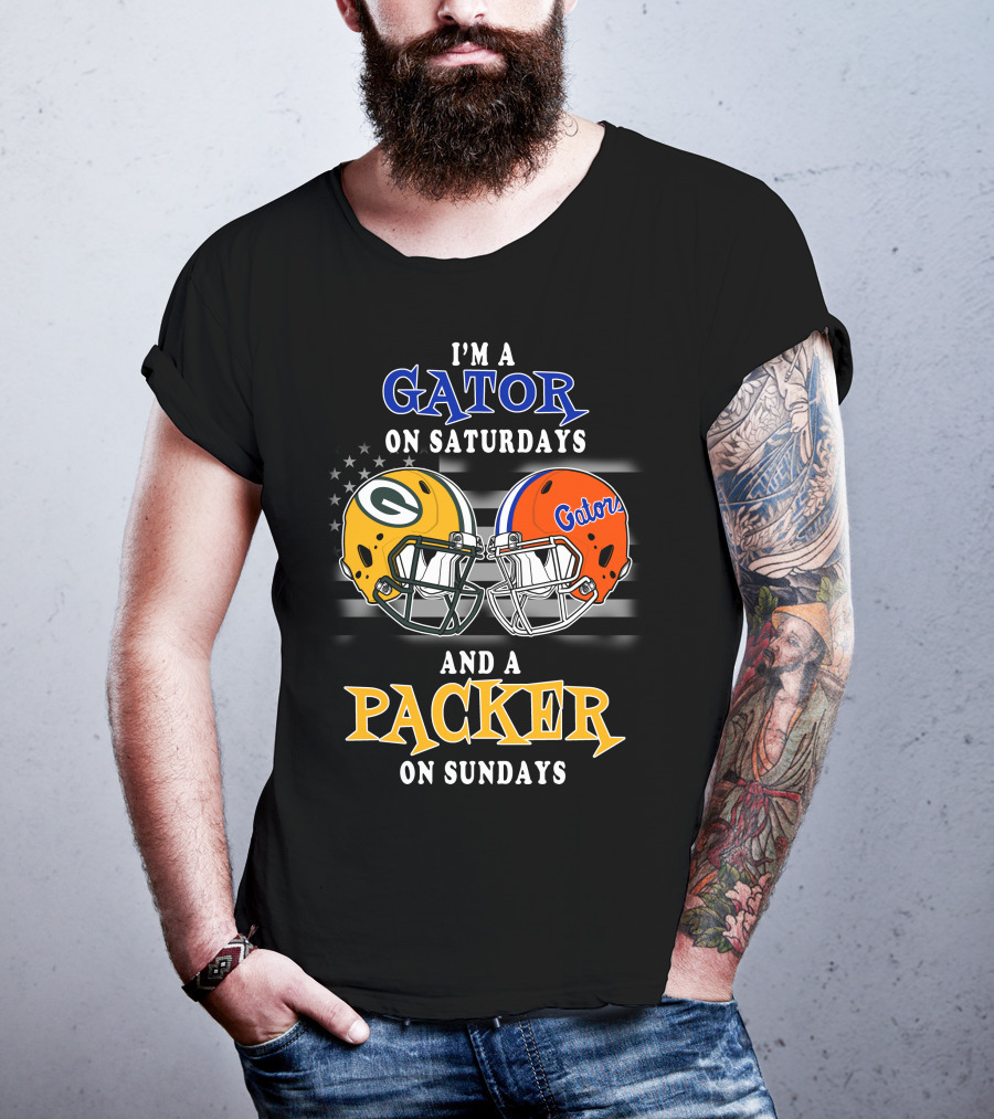 I'm A Gator On Saturdays And A Packer On Sundays Football Helmets T-Shirt