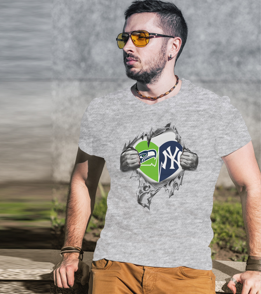 Seahawks Yankees Heart T-Shirt
