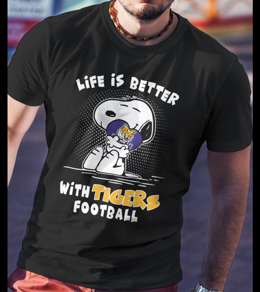 Life Is Better With Tigers Football Snoopy Lsu Tigers Helmet T-Shirt