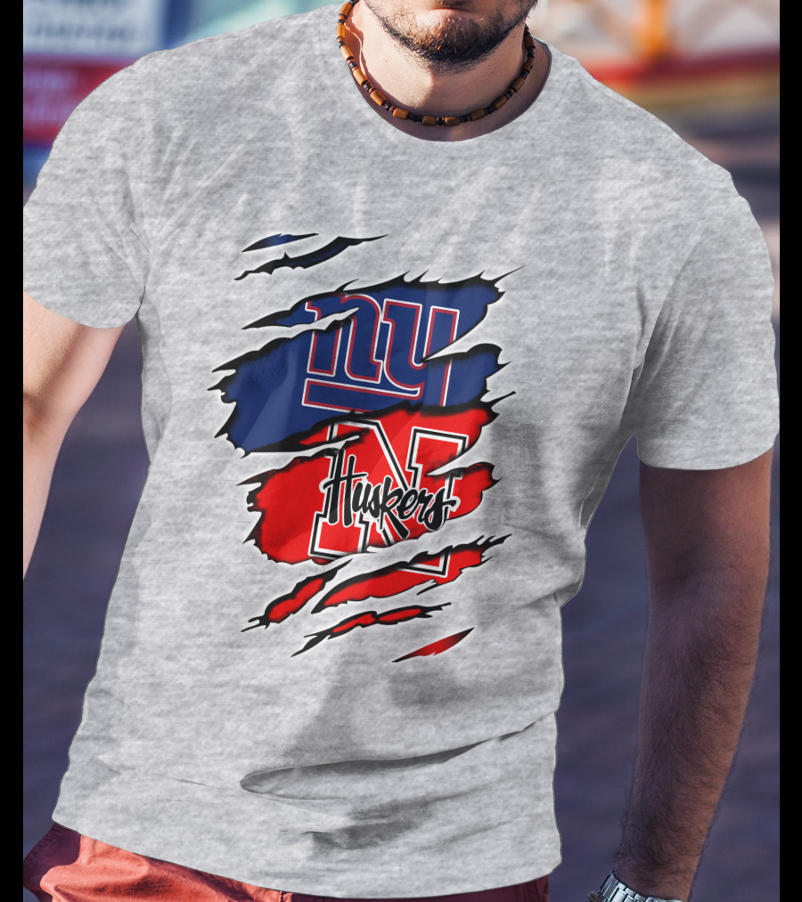 NY Giants Huskers Torn Layers T-Shirt