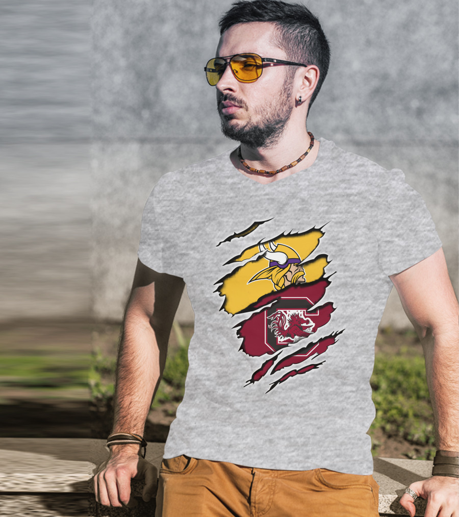 Vikings Gamecocks Logo Fusion Tear T-Shirt