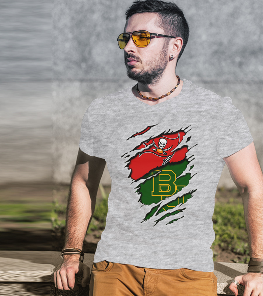 Buccaneers Baylors Skull Flag Ripped T-Shirt