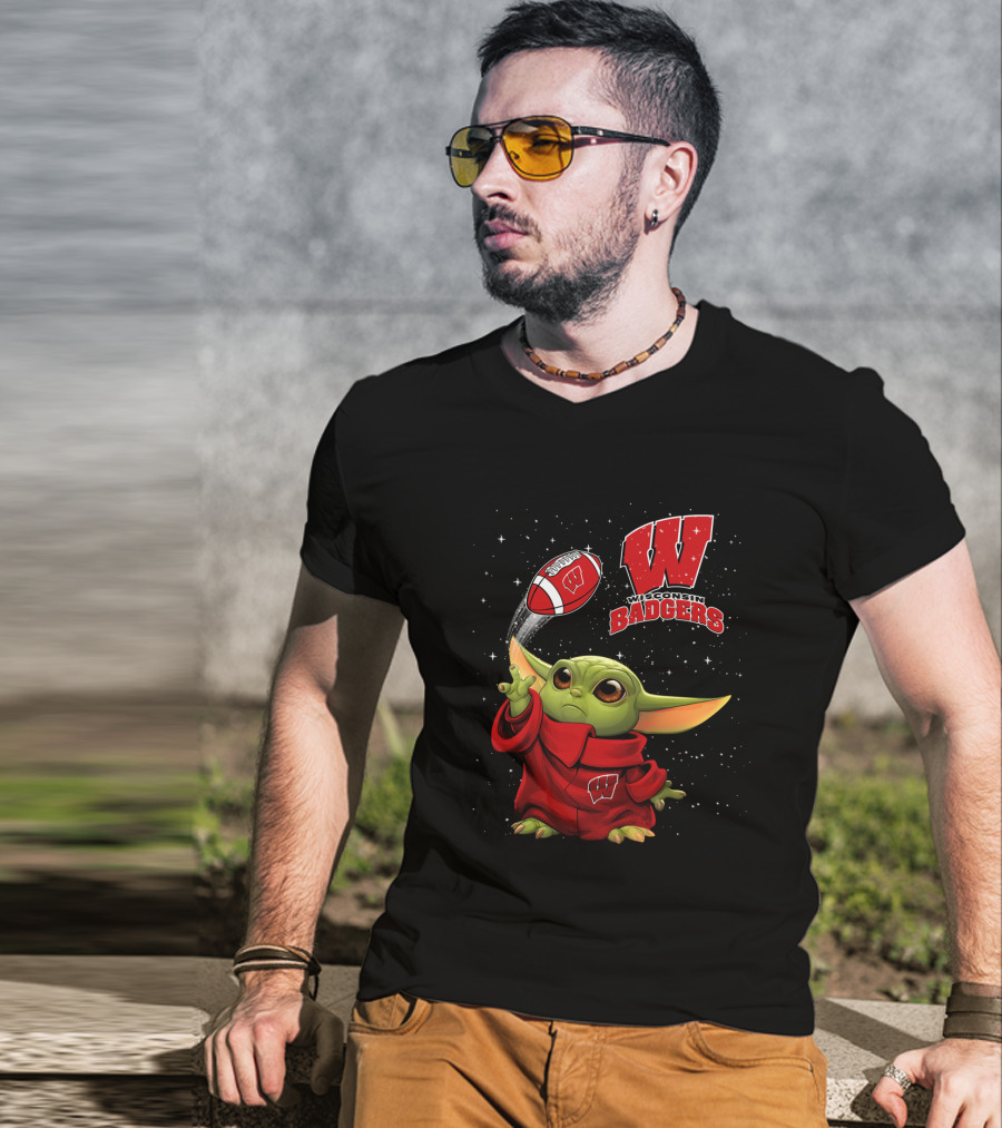 Wisconsin Badgers Baby Yoda Football Star Wars Crossover T-Shirt