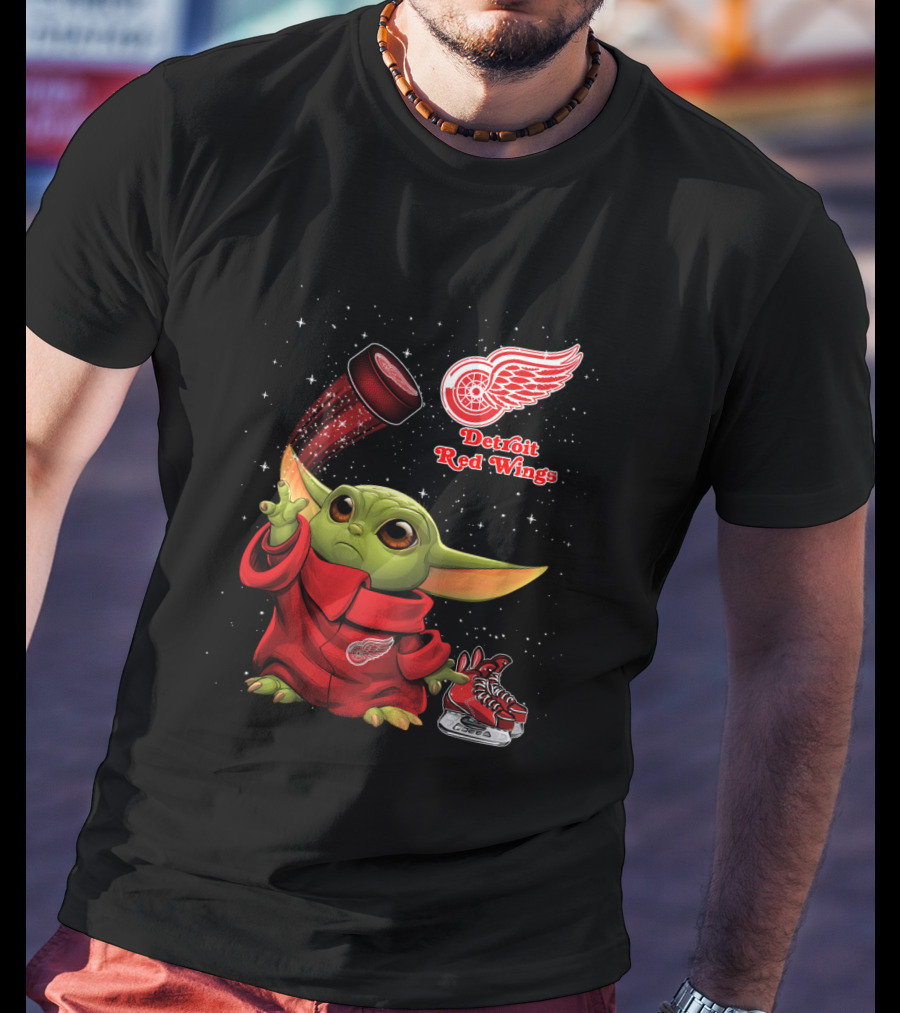 Baby Yoda Detroit Red Wings Hockey Magic Moment T-Shirt