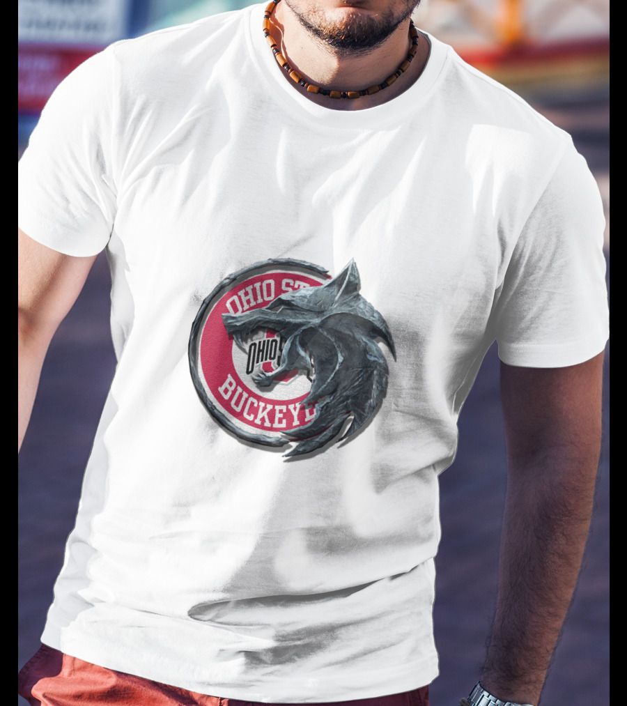 Ohio State Buckeyes Wolf Medallion Cht1Twnc2017 T-Shirt