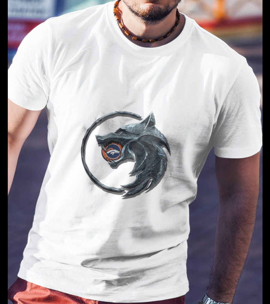 Cht1Twnfl1010 Denver Broncos Wolf T-Shirt