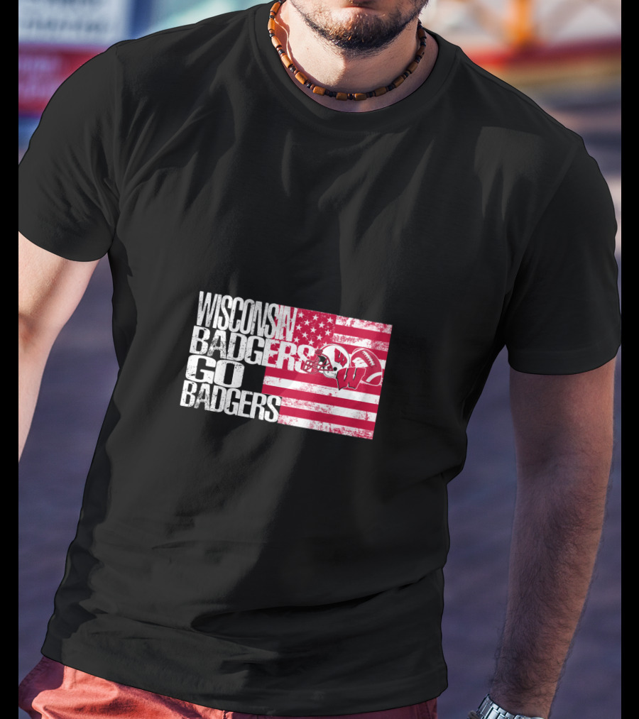 Wisconsin Badgers Go Badgers American Flag Helmet T-Shirt