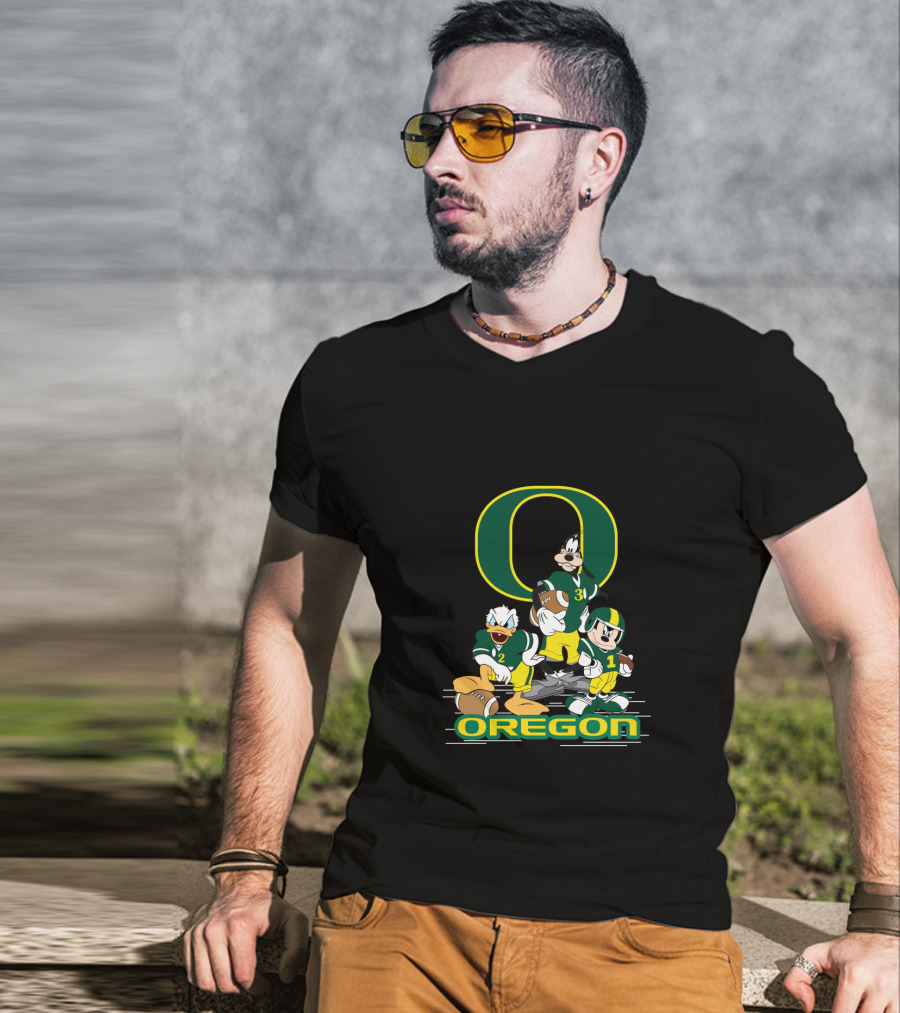 Chtnca10025 Oregon Football Donald Duck Goofy Mickey Mouse T-Shirt