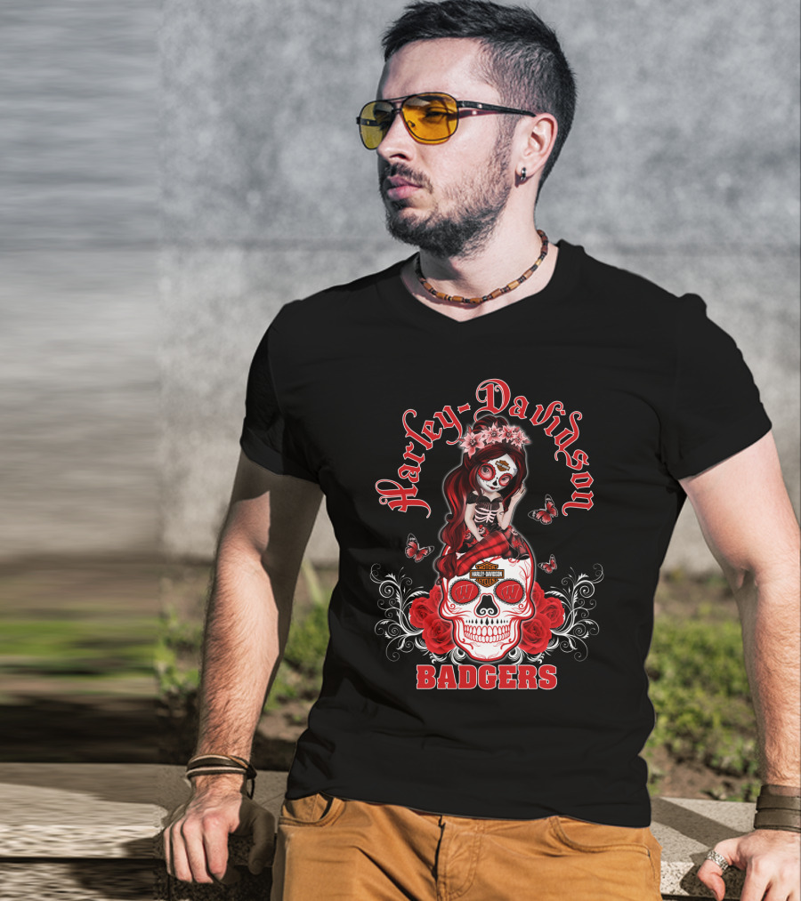 Harley Davidson Wisconsin Badgers Skull Rose Blossoms T-Shirt
