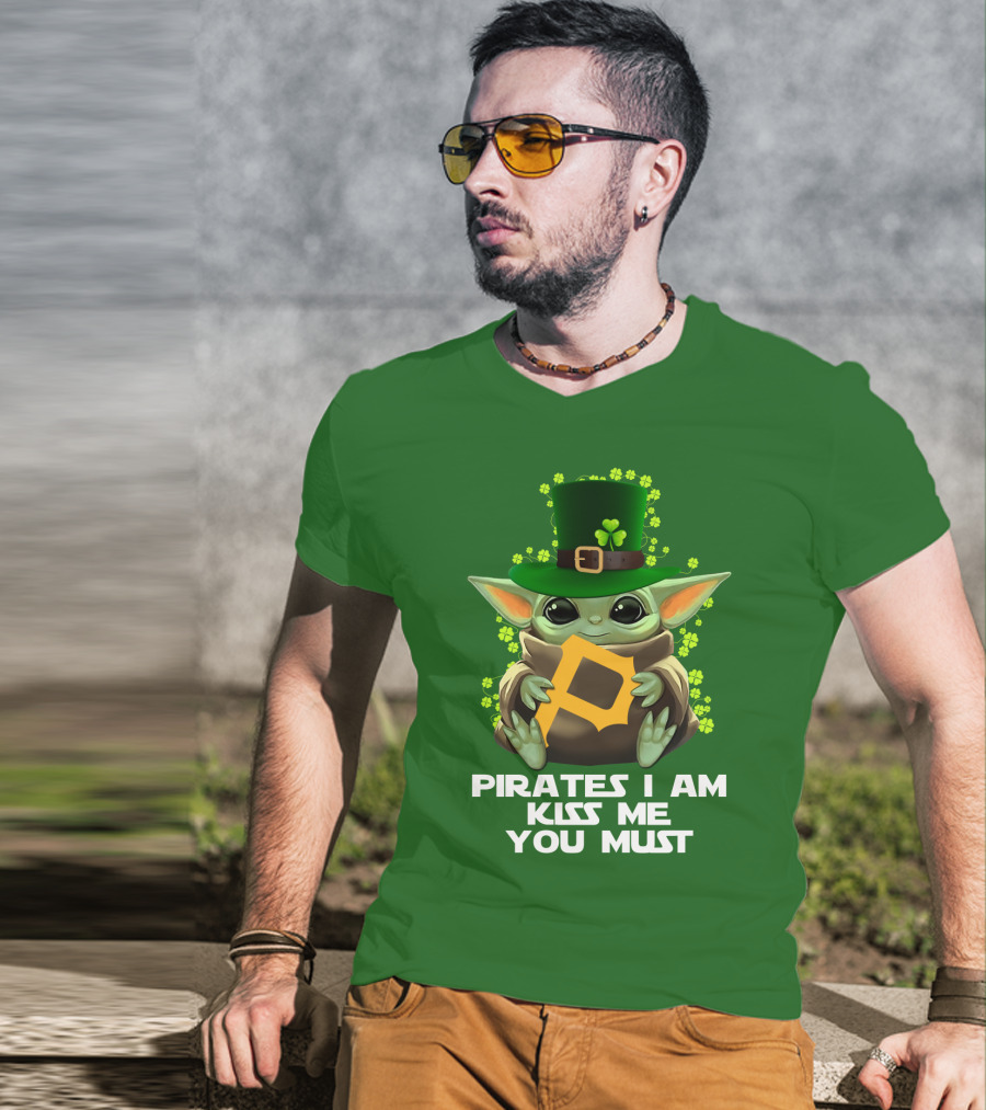Pirates I Am Kiss Me You Must T-Shirt
