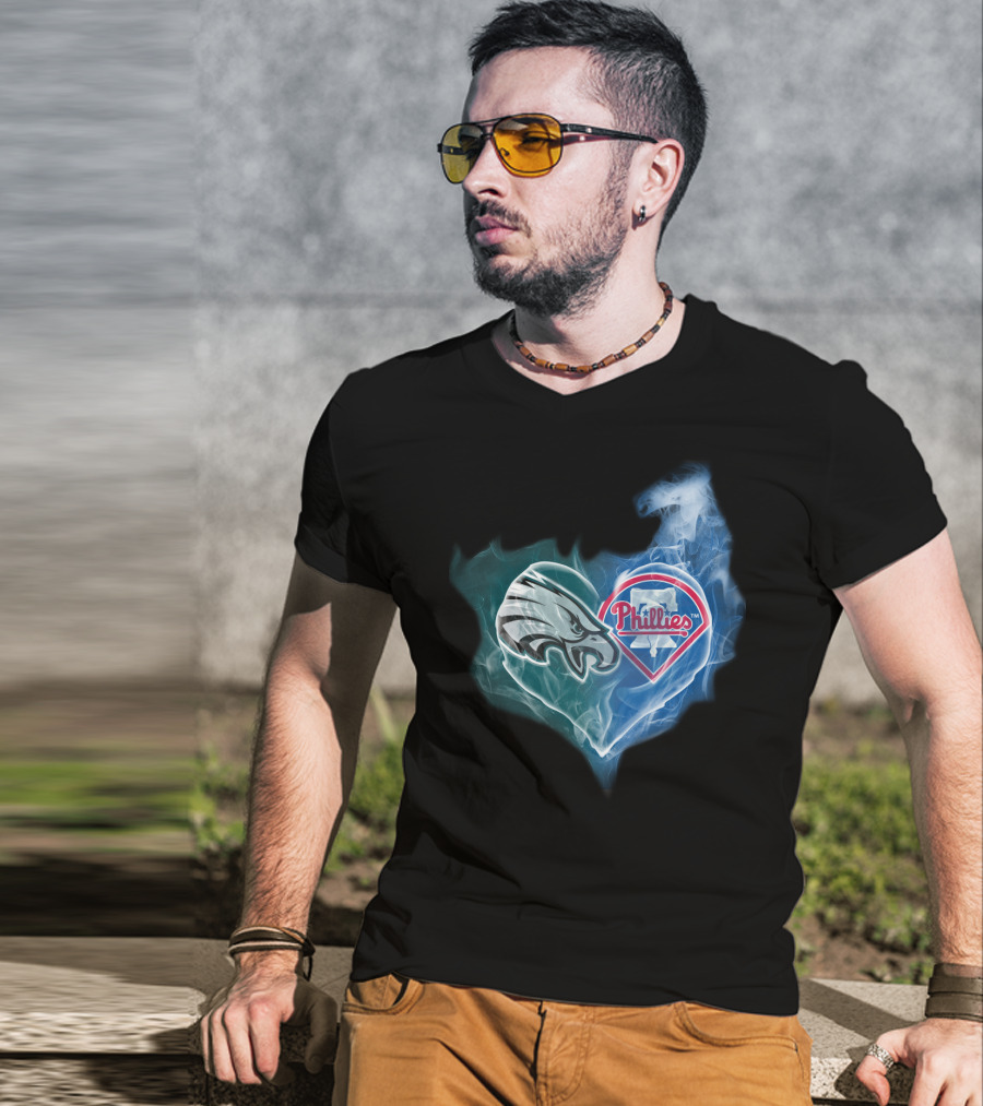 Philadelphia Eagles Phillies Heart T-Shirt