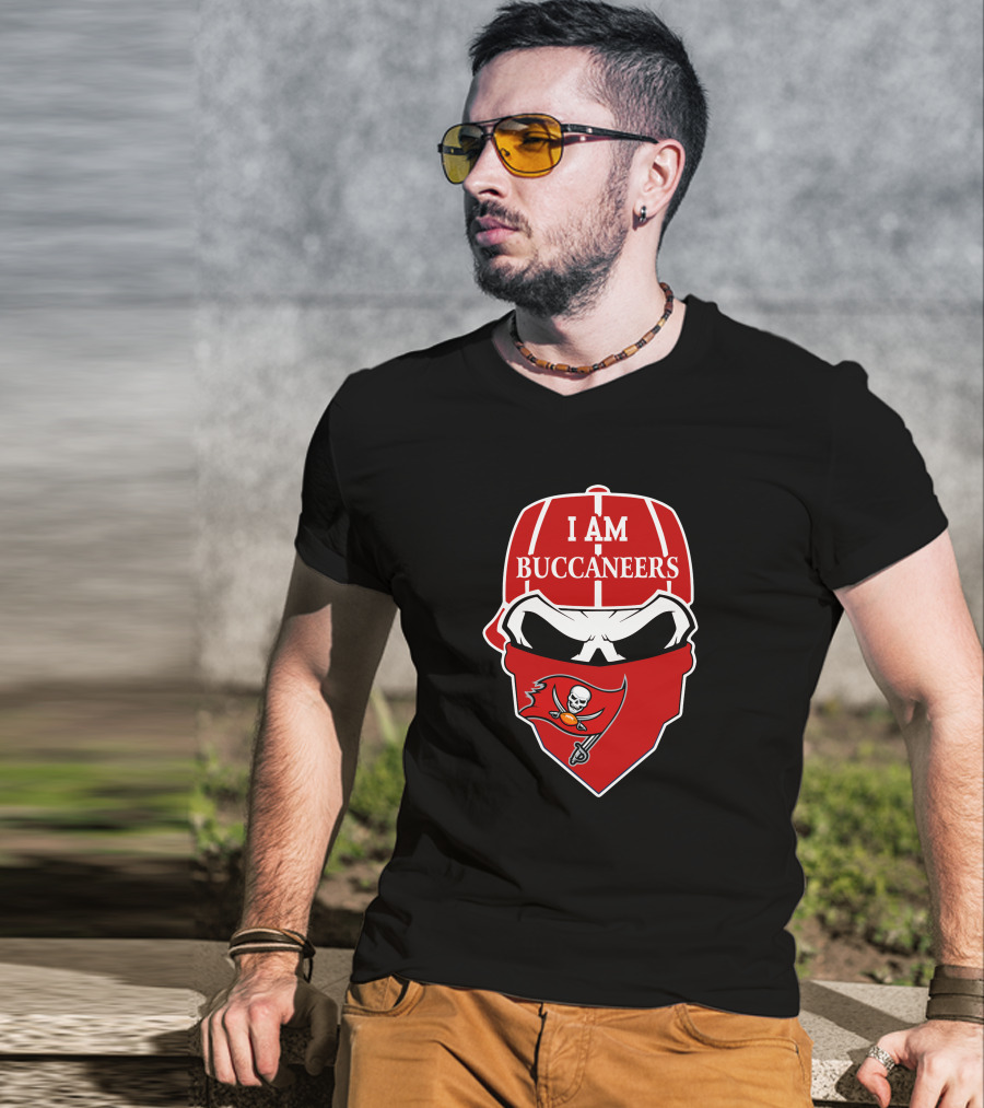 I Am Buccaneers Skull Tampa Bay Buccaneers T-Shirt