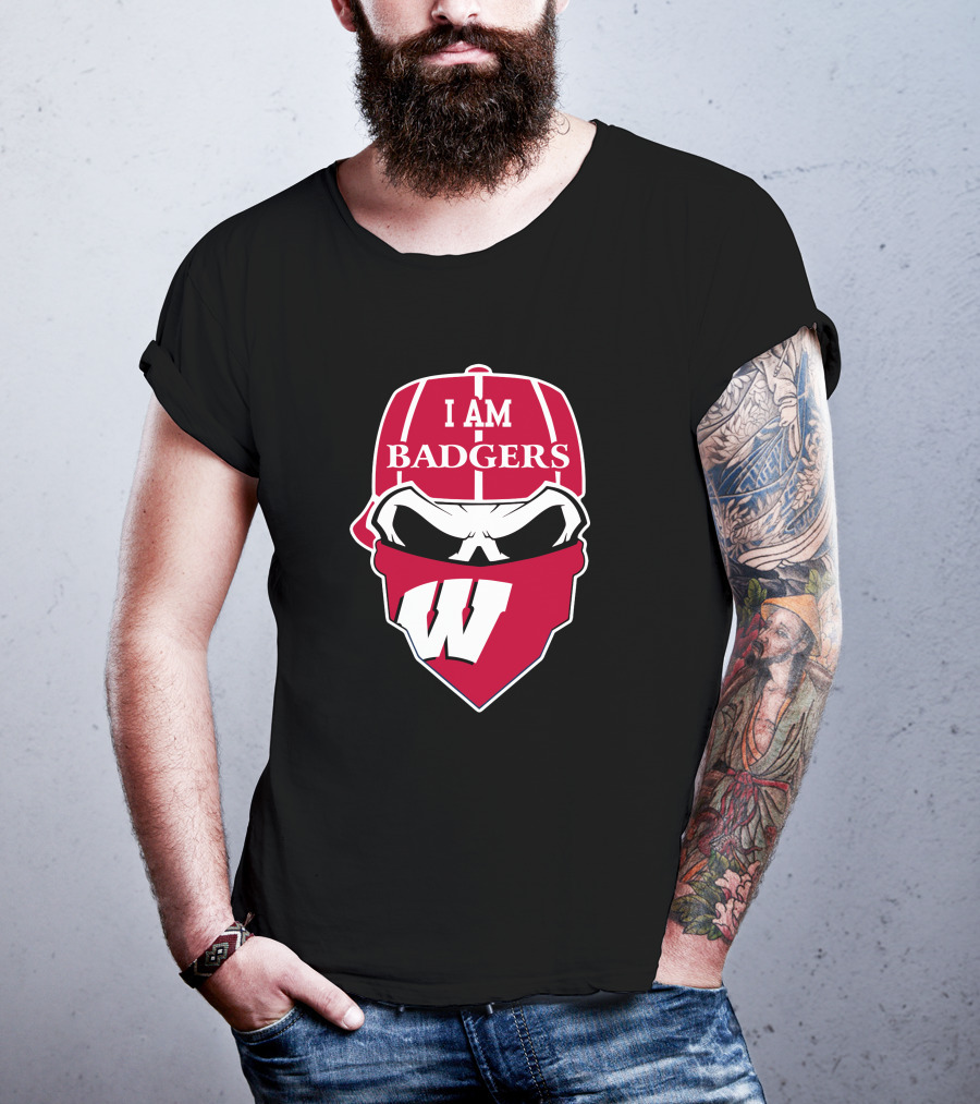 I Am Badgers Wisconsin Skull W T-Shirt