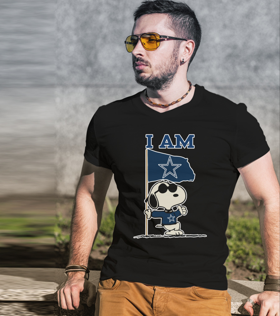 Dallas Cowboys Snoopy I Am Football Fan T-Shirt