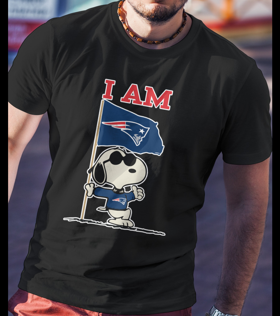 I Am New England Patriots Snoopy Flag T-Shirt
