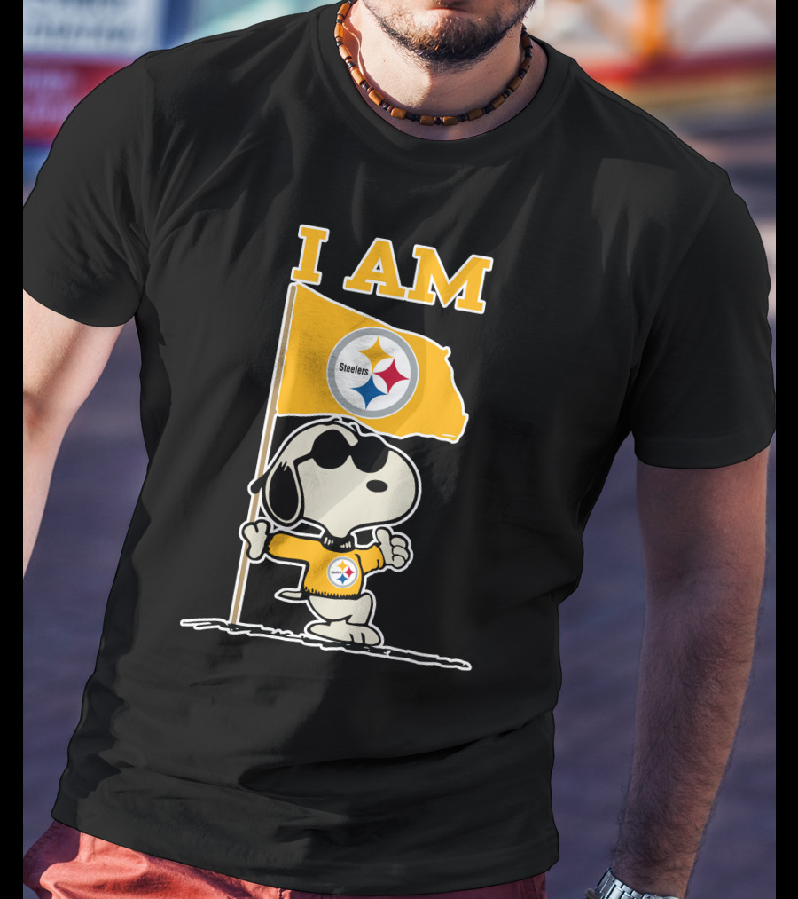 I Am Pittsburgh Steelers Snoopy Flag T-Shirt