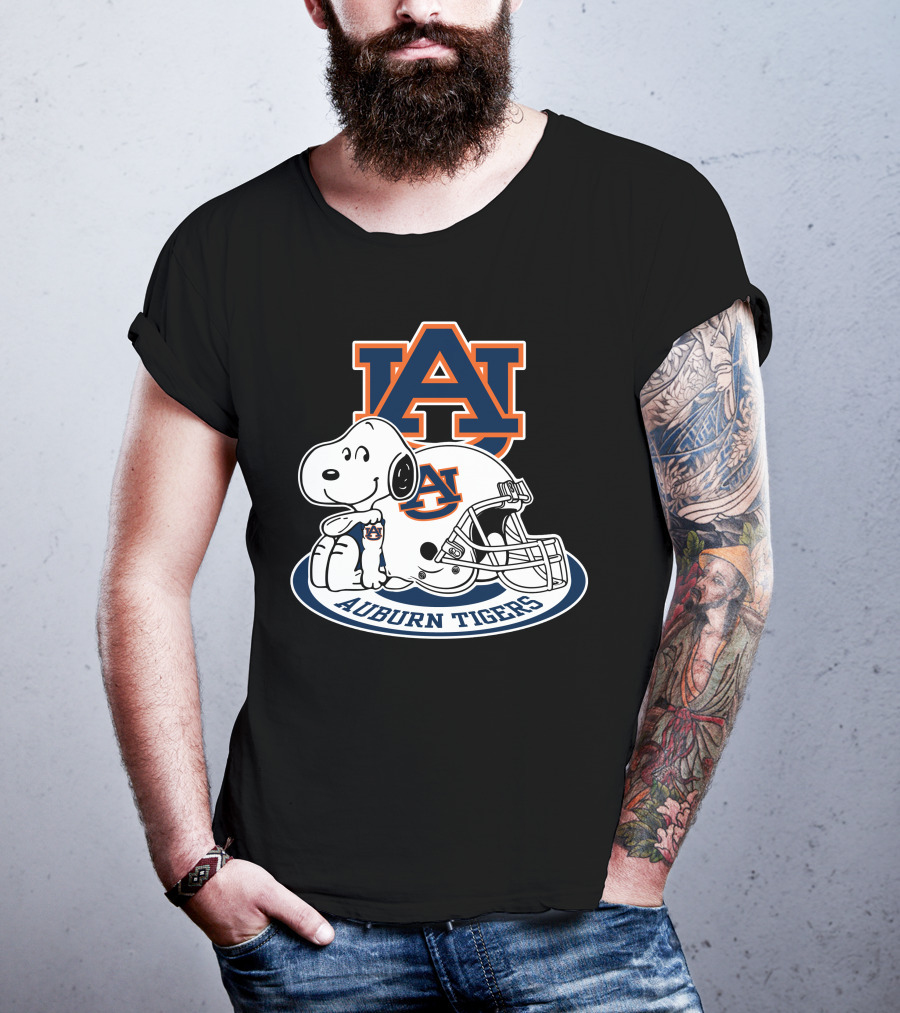 Auburn Tigers Snoopy Au Football Helmet T-Shirt