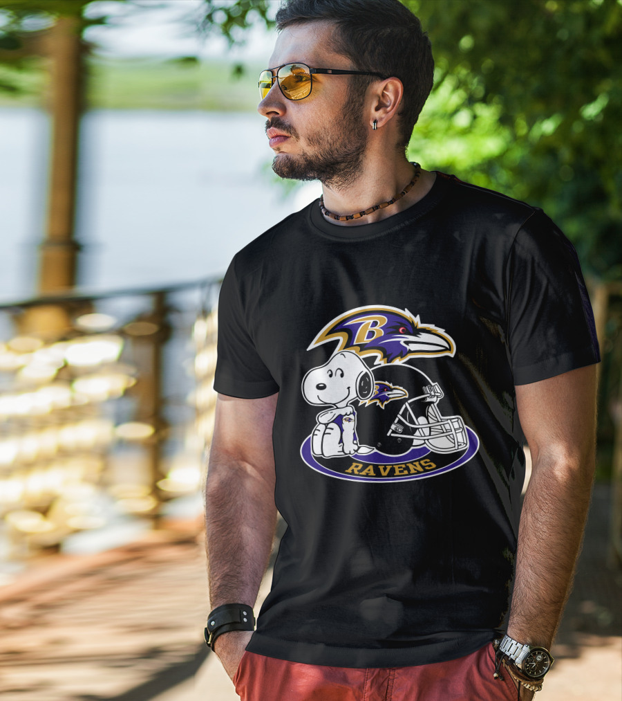 Baltimore Ravens Snoopy Helmet Logo Ravens T-Shirt