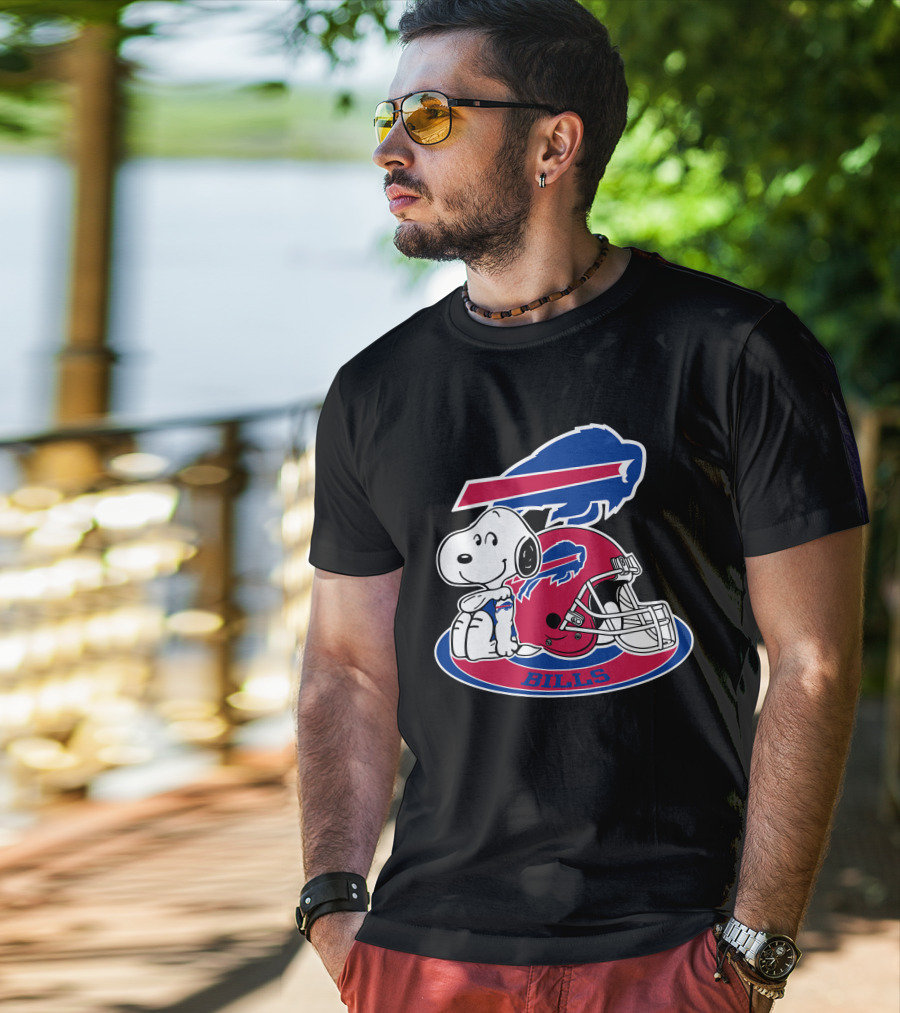 Buffalo Bills Snoopy Helmet T-Shirt