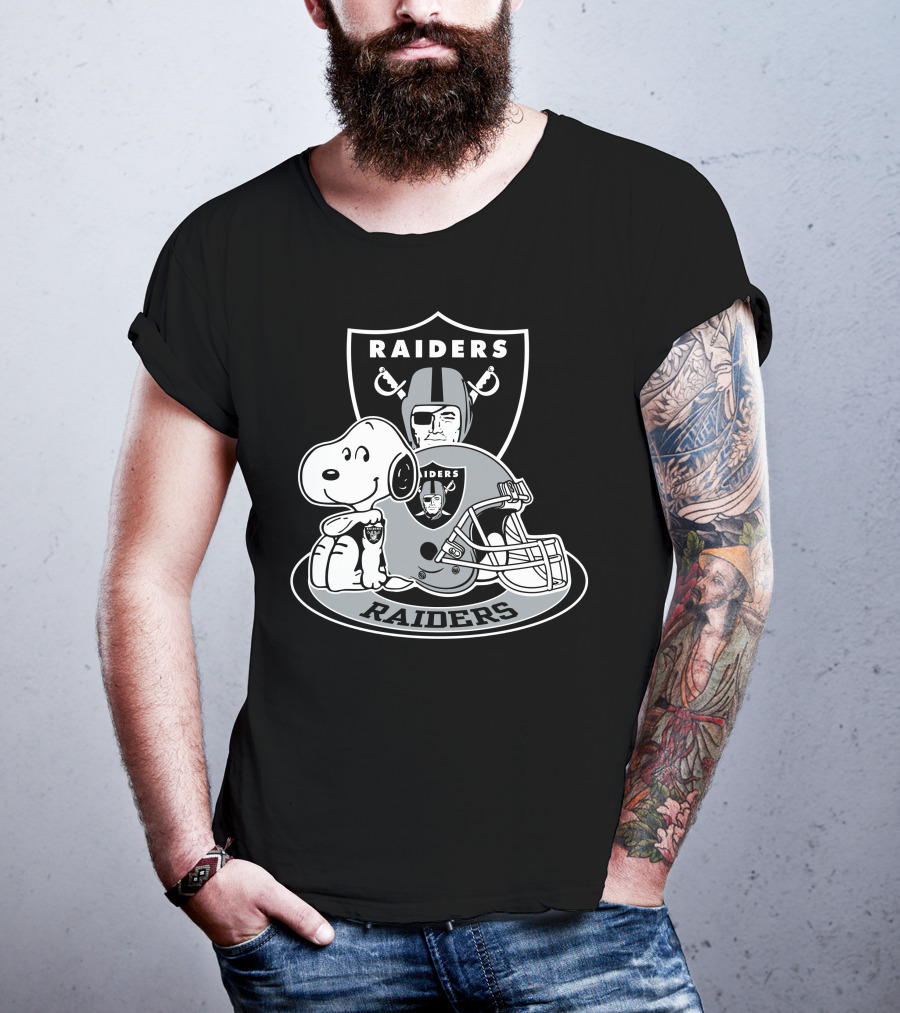 Las Vegas Raiders Snoopy Helmet And Shield T-Shirt