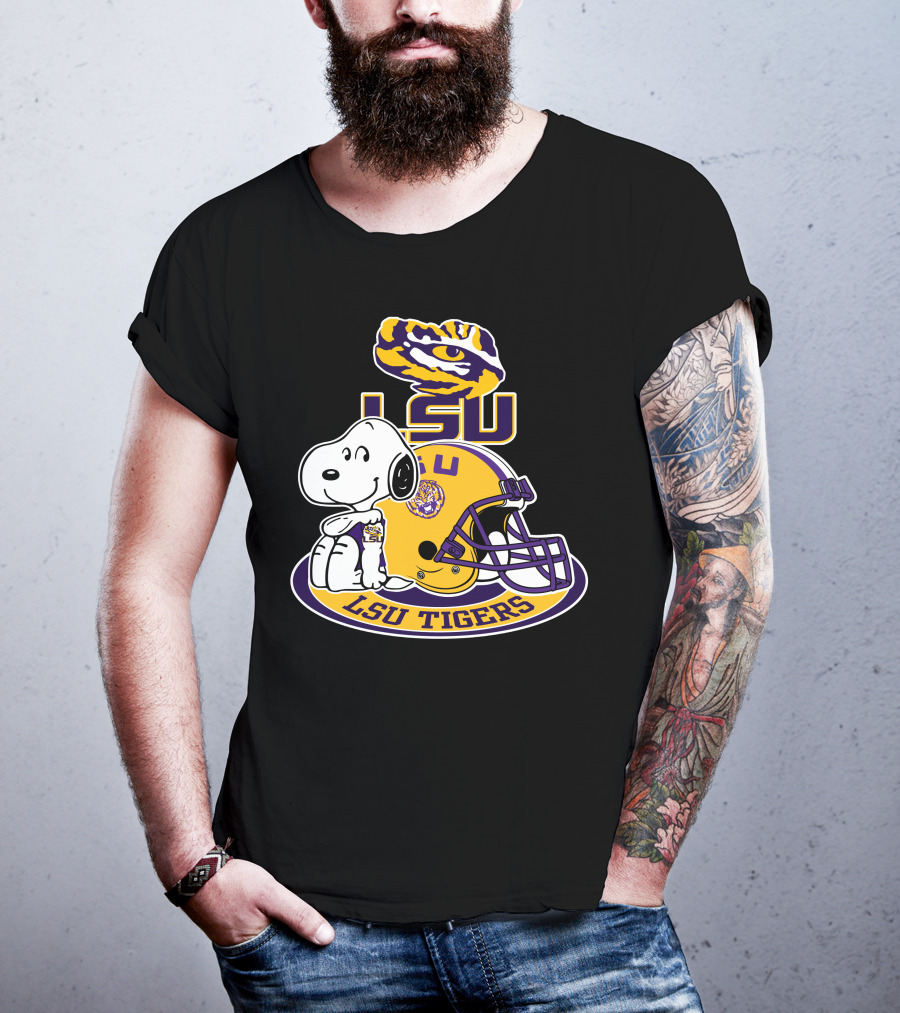 Lsu Tigers Snoopy Football Helmet T-Shirt