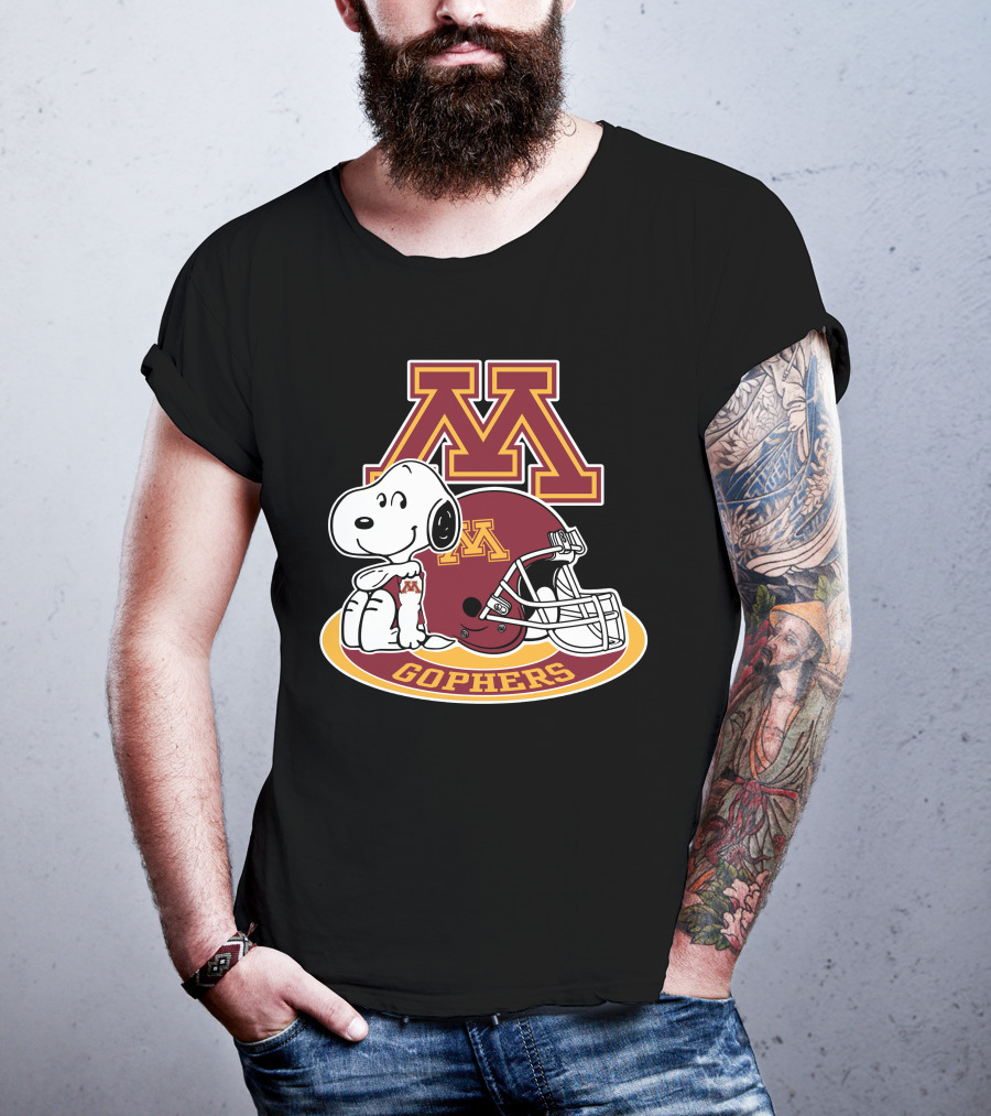 Minnesota Golden Gophers Snoopy Helmet T-Shirt