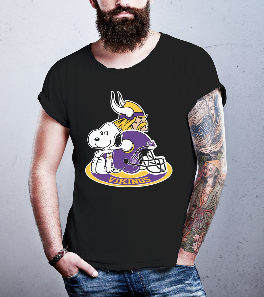 Minnesota Vikings Snoopy Helmet Vikings T-Shirt