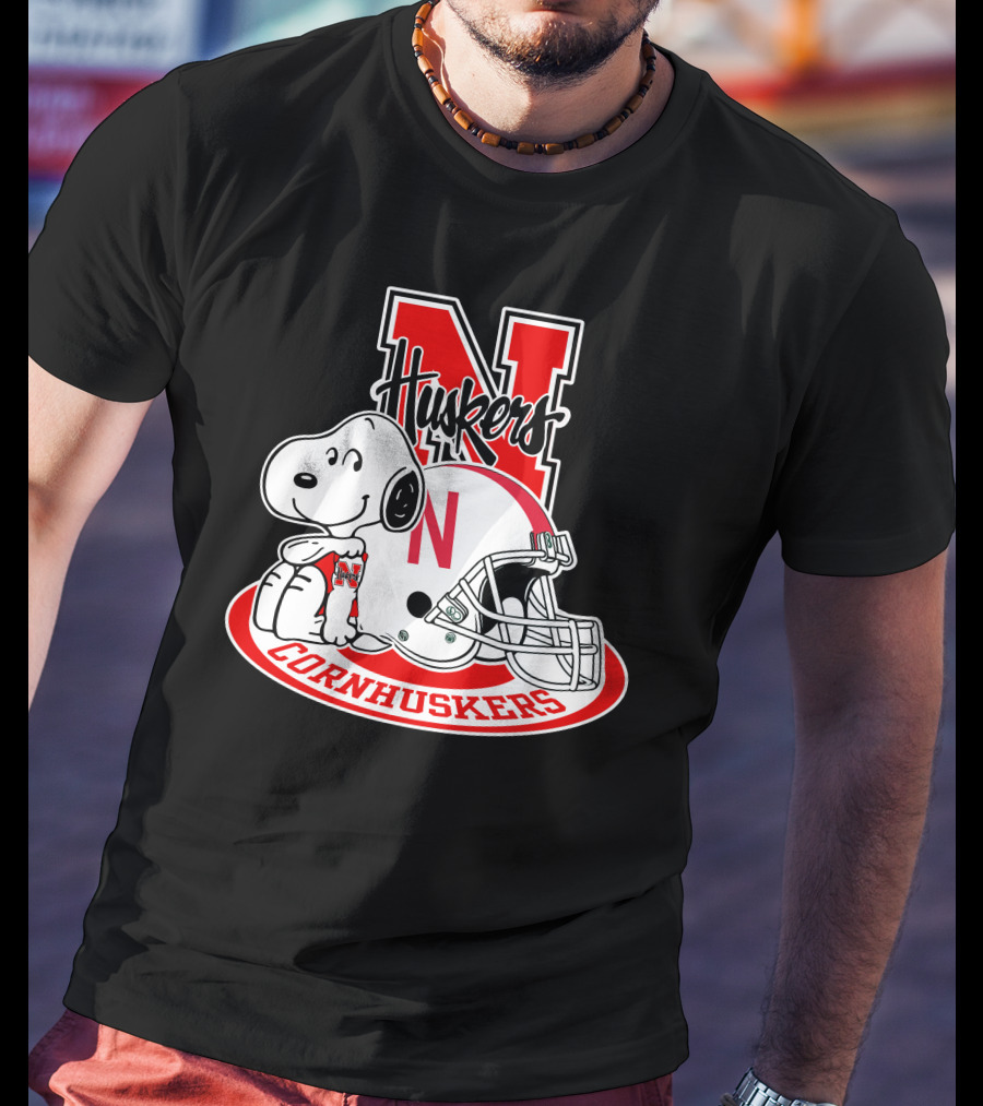 Huskers Nebraska Cornhuskers Snoopy With Helmet T-Shirt