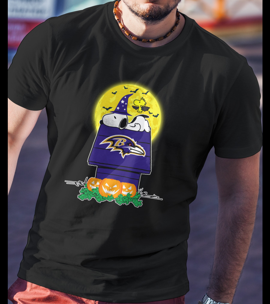 Baltimore Ravens Snoopy Halloween Moon Pumpkins T-Shirt