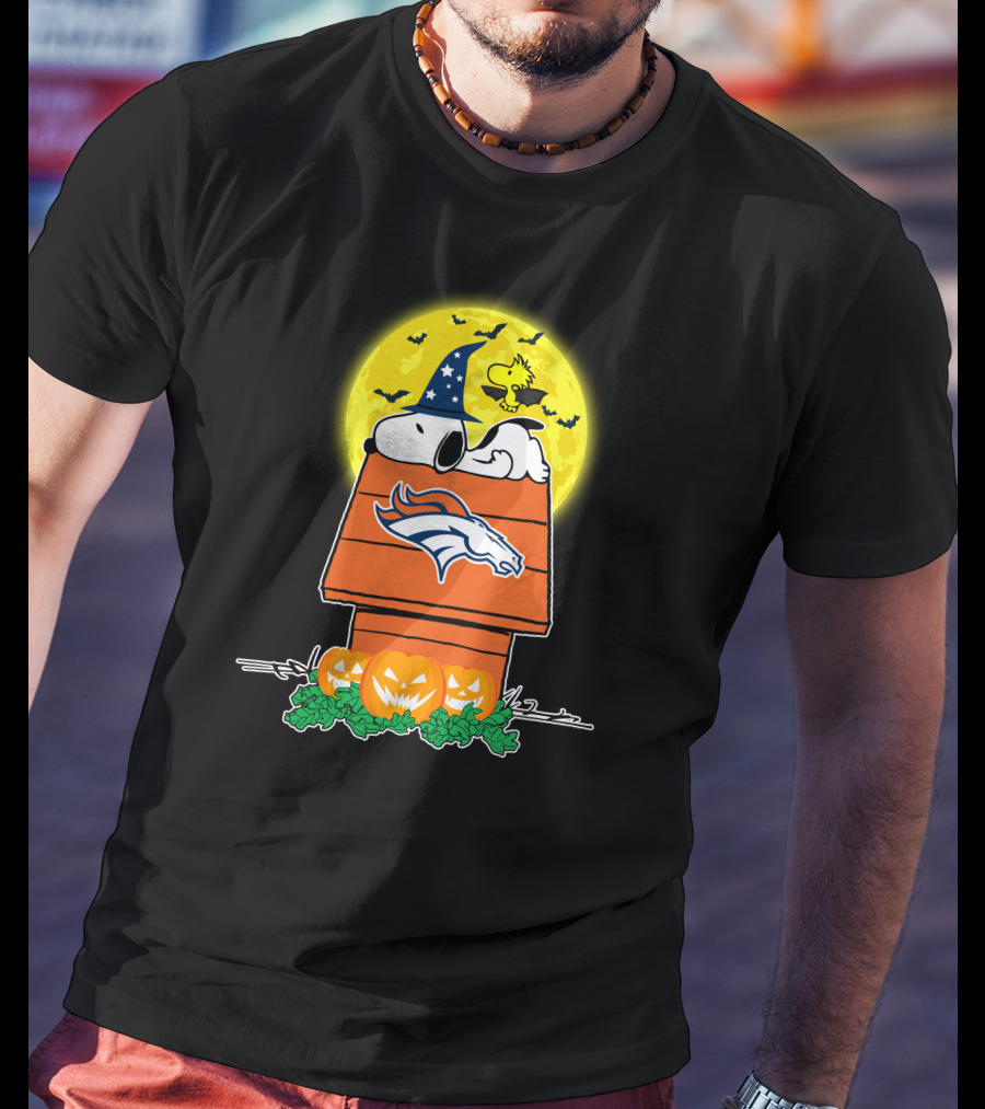 Denver Broncos Halloween Snoopy Woodstock Pumpkins Moon T-Shirt
