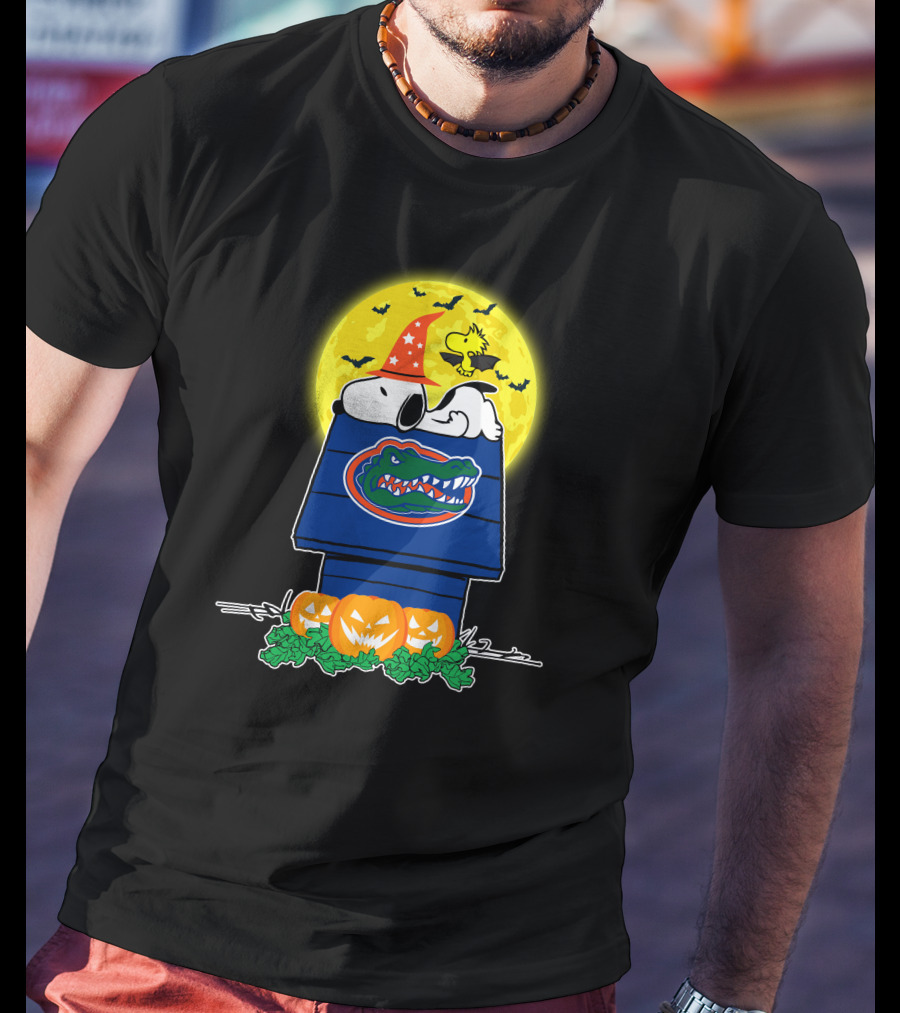 Florida Gators Snoopy Woodstock Halloween Pumpkins Moon T-Shirt