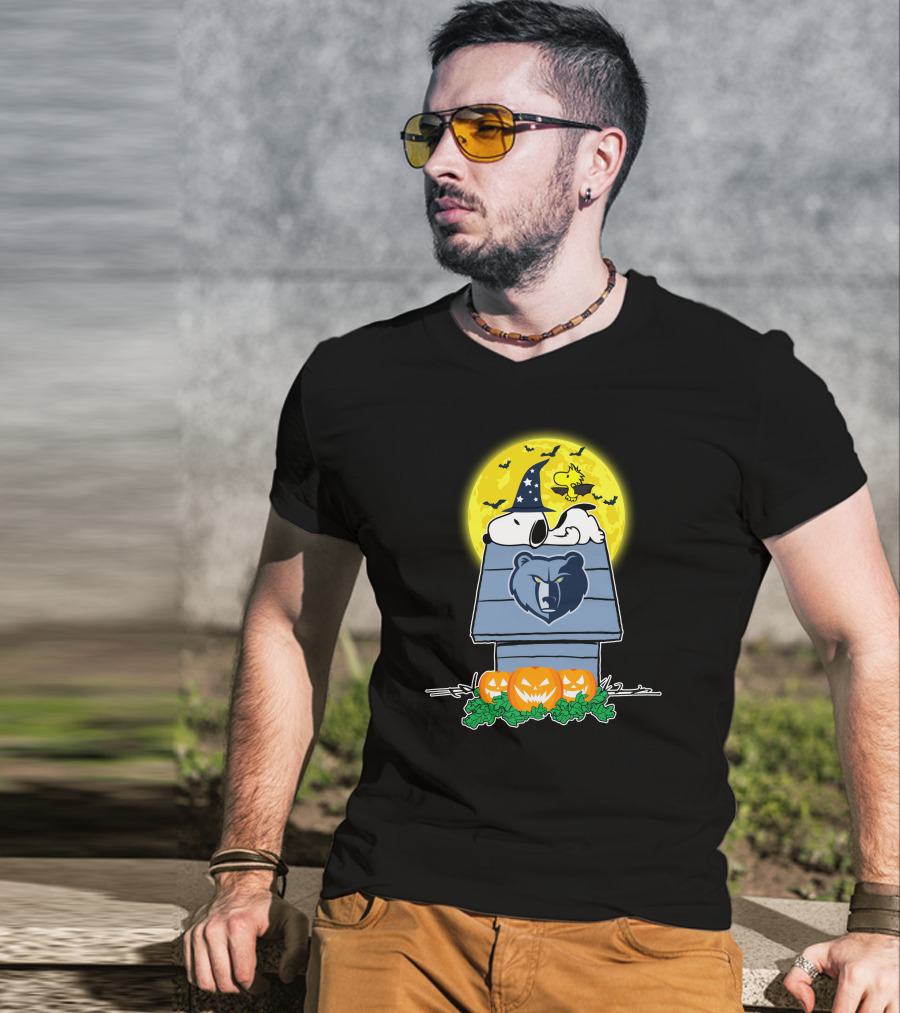 Snoopy And Woodstock Memphis Grizzlies Halloween Scene With Pumpkins T-Shirt