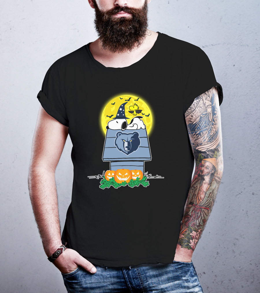 Snoopy And Woodstock Memphis Grizzlies Halloween Scene With Pumpkins T-Shirt