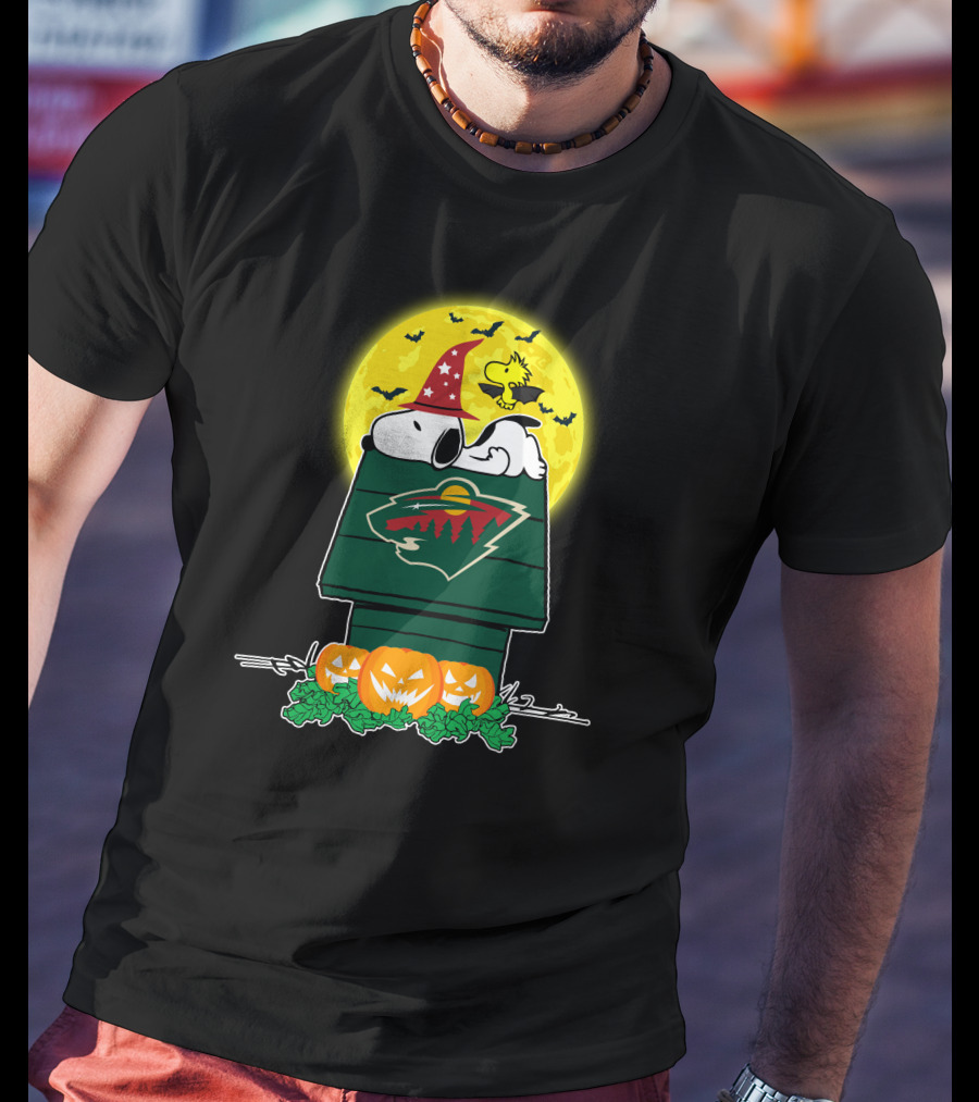 Minnesota Wild Snoopy Halloween Peanuts Jack-O'-Lanterns Woodstock Moon T-Shirt