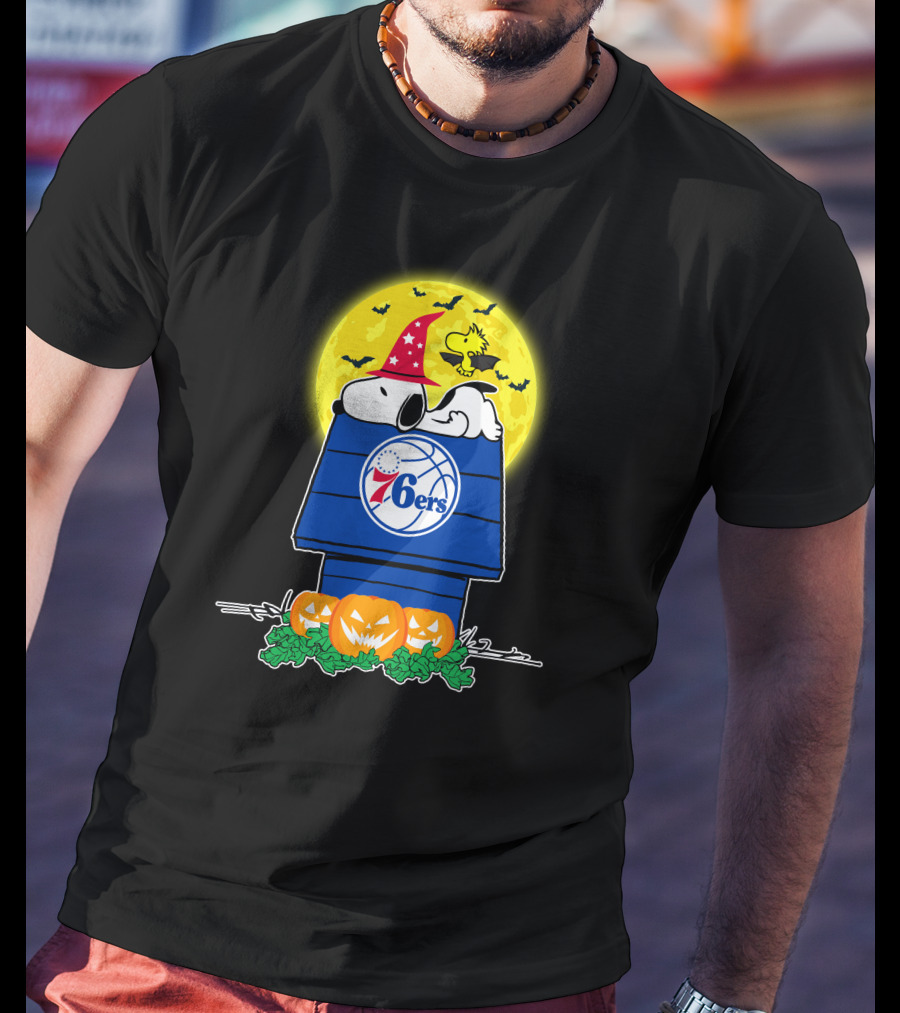 Philadelphia 76ers Snoopy Halloween Moon Pumpkins Bats Woodstock T-Shirt