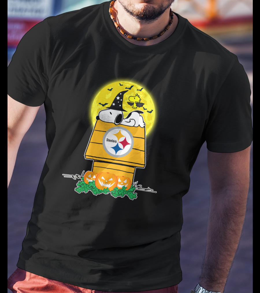 Pittsburgh Steelers Snoopy Woodstock Halloween Moon Pumpkins T-Shirt
