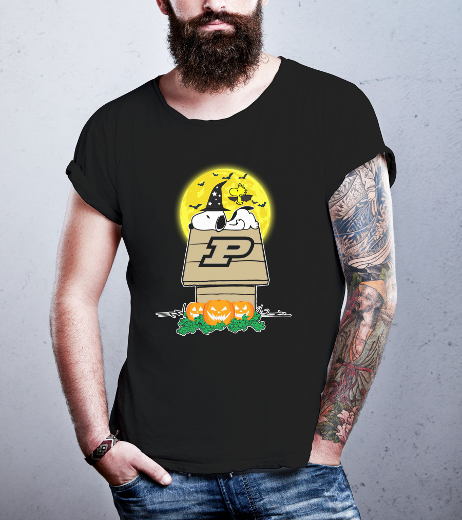 Purdue Boilermakers Snoopy Halloween Peanuts Woodstock Pumpkins Moon T-Shirt