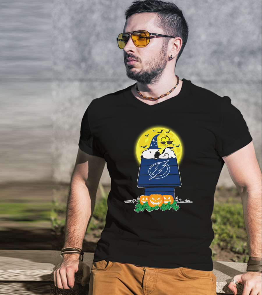 Tampa Bay Lightning Snoopy Halloween Moon Pumpkins Woodstock T-Shirt